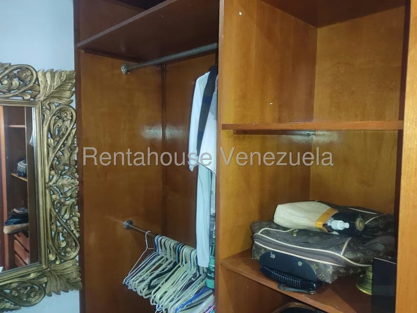 Apartamento (1 Nivel) en Alquiler en Campo Alegre, Distrito Metropolitano - 31