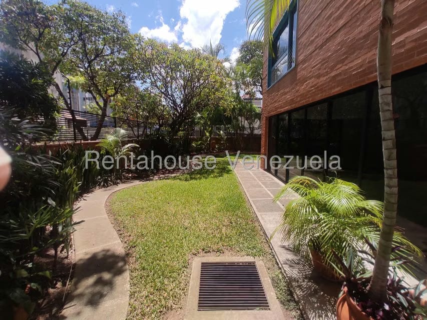 Apartamento (1 Nivel) en Alquiler en Campo Alegre, Distrito Metropolitano - 37