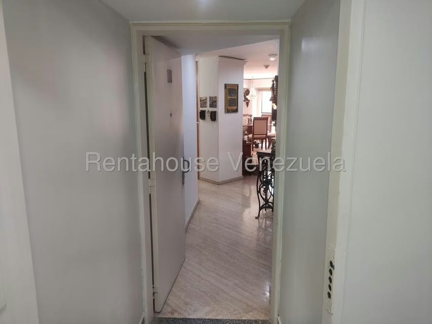 Apartamento (1 Nivel) en Alquiler en Campo Alegre, Distrito Metropolitano - 7