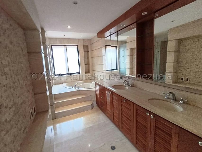 Apartamento (Multiples Niveles) en Venta en Los Samanes, Distrito Metropolitano - 30