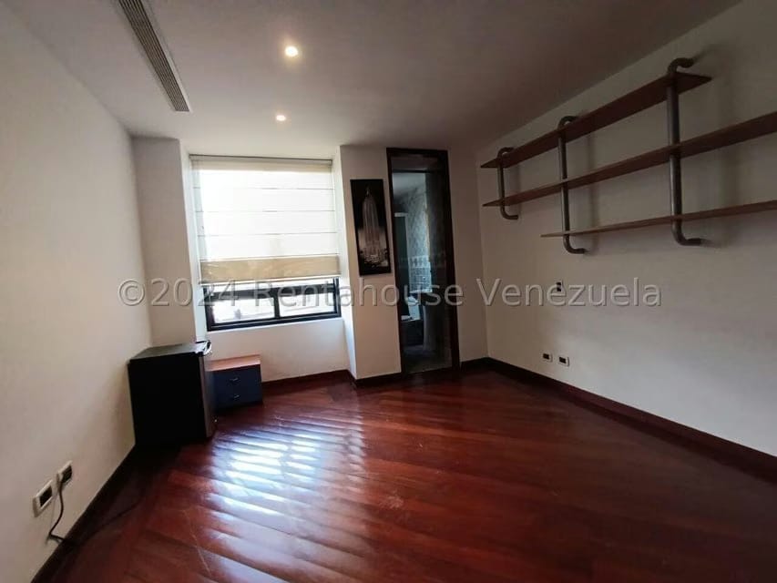 Apartamento (Multiples Niveles) en Venta en Los Samanes, Distrito Metropolitano - 33