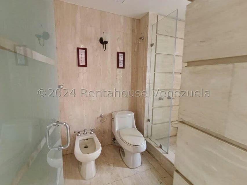 Apartamento (Multiples Niveles) en Venta en Los Samanes, Distrito Metropolitano - 34