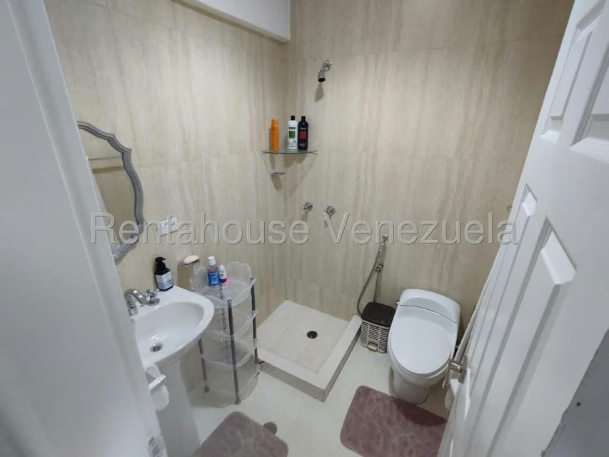 Apartamento (1 Nivel) en Venta en Costa Azul, Nueva Esparta - 15
