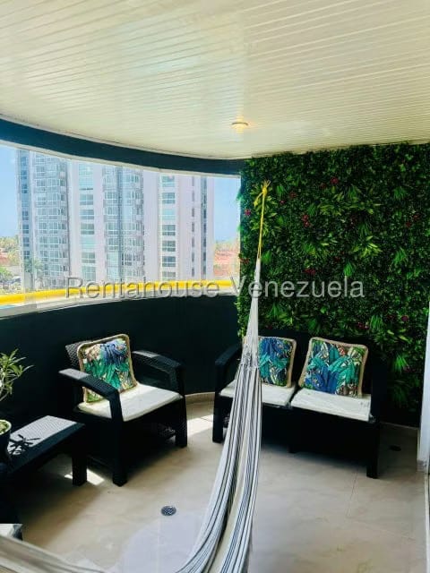 Apartamento (1 Nivel) en Venta en Costa Azul, Nueva Esparta - 21