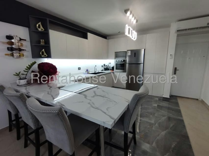 Apartamento (1 Nivel) en Venta en Costa Azul, Nueva Esparta - 9