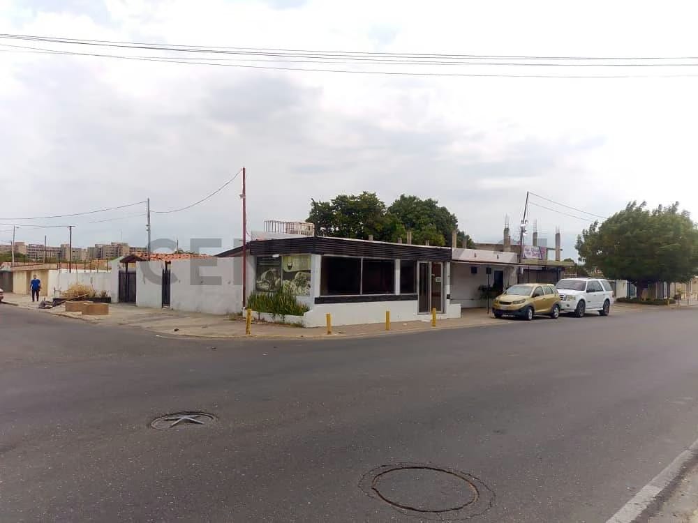 Se Alquila Casa Comercial en La Coromoto