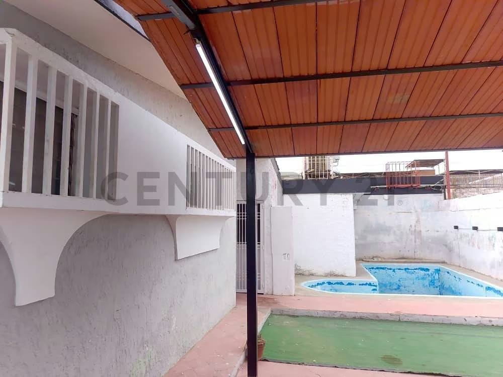 Se Alquila Casa Comercial en La Coromoto - 17