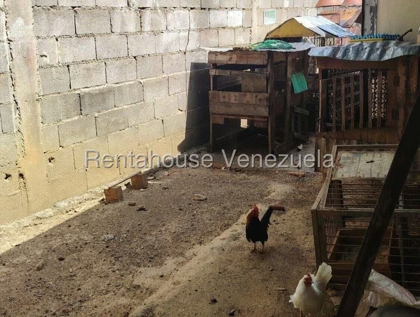 Casa (1 Nivel) en Venta en Los Naranjillos, Lara - 11