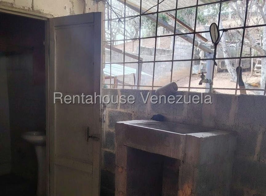Casa (1 Nivel) en Venta en Los Naranjillos, Lara - 12