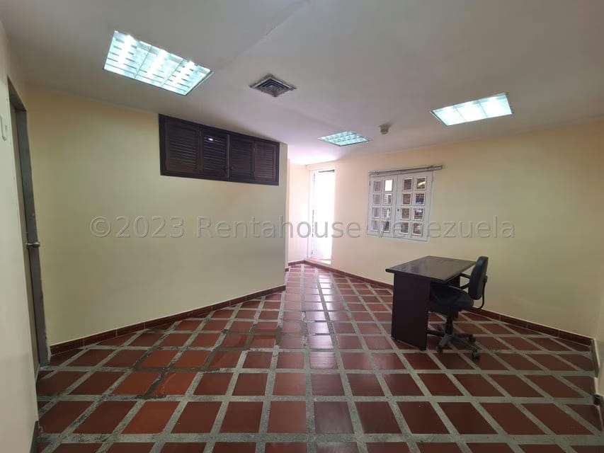 Comercial (Oficina) en Alquiler en Los Caobos, Distrito Metropolitano - 2