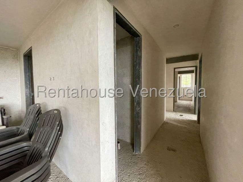 Casa (Multipes Niveles) en Venta en Club de Campo, Miranda - 35