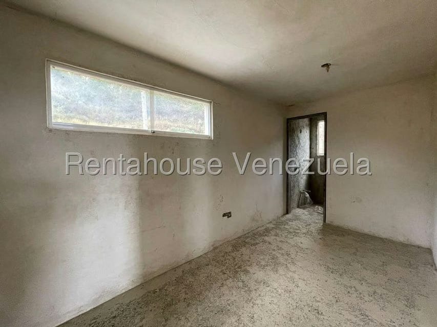 Casa (Multipes Niveles) en Venta en Club de Campo, Miranda - 36