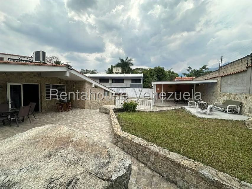 Casa (Multipes Niveles) en Venta en El Castaño (Zona Privada), Aragua - 13