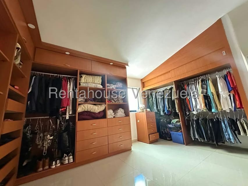 Casa (Multipes Niveles) en Venta en El Castaño (Zona Privada), Aragua - 47