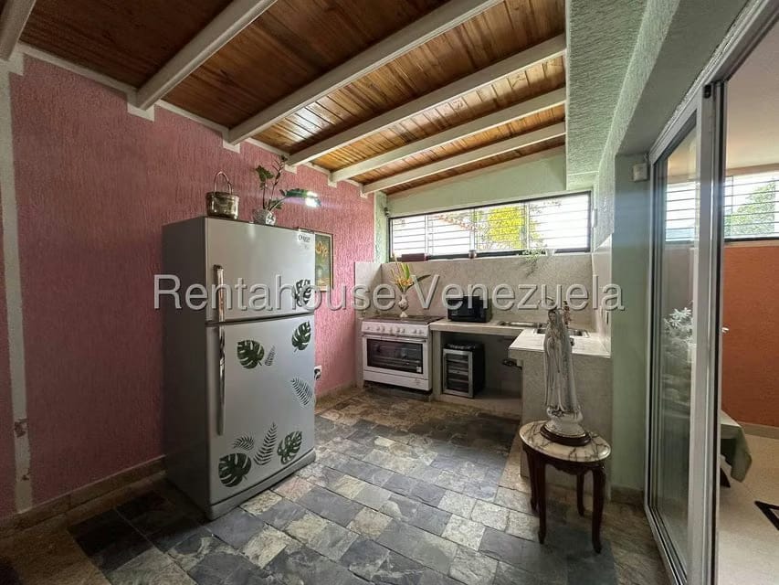 Casa (Multipes Niveles) en Venta en El Castaño (Zona Privada), Aragua - 8