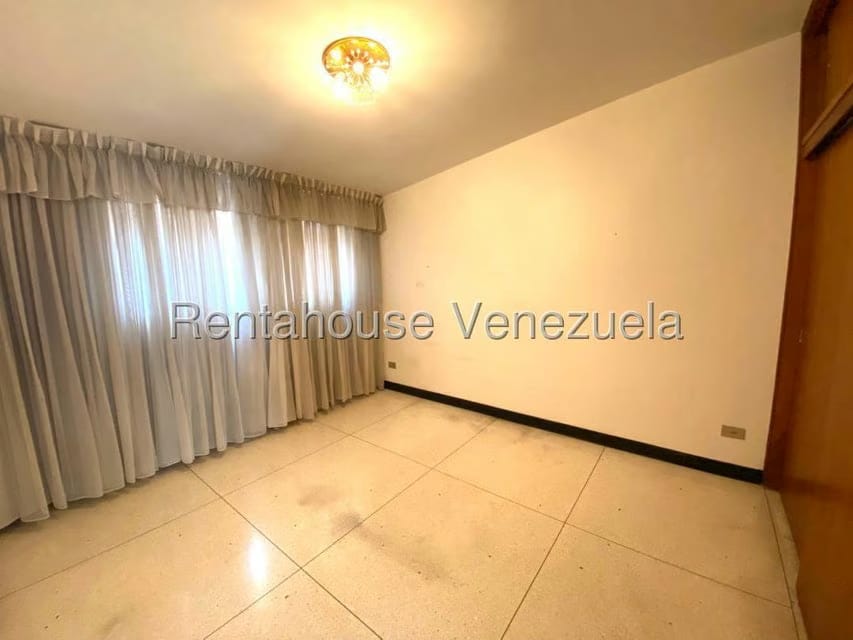 Casa (Multipes Niveles) en Venta en El Marques, Distrito Metropolitano - 17