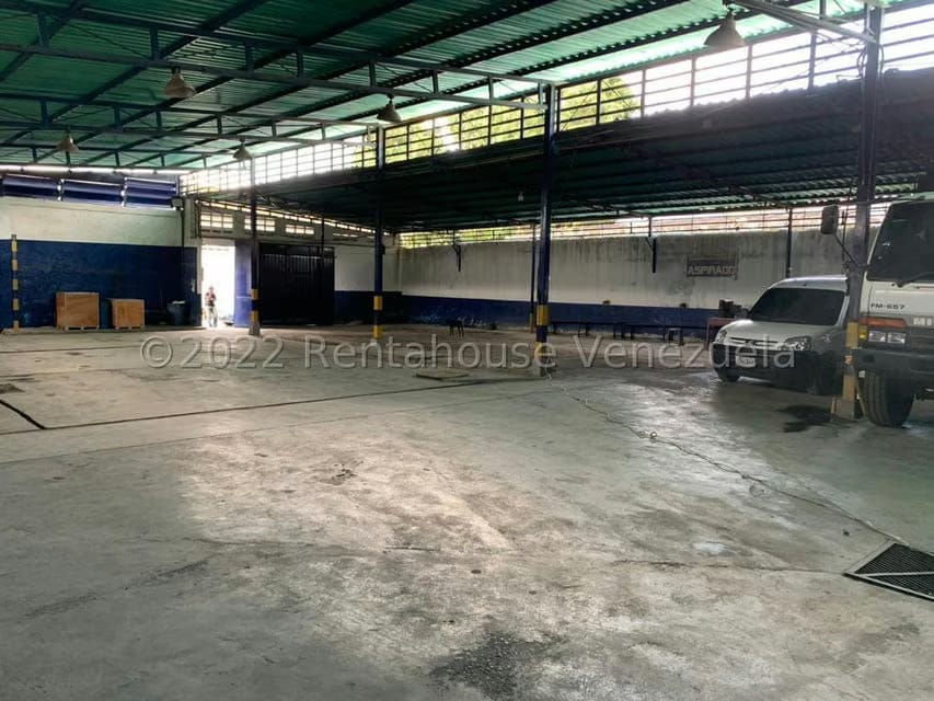 Comercial (Galpon - Deposito) en Venta en Centro, Aragua - 11