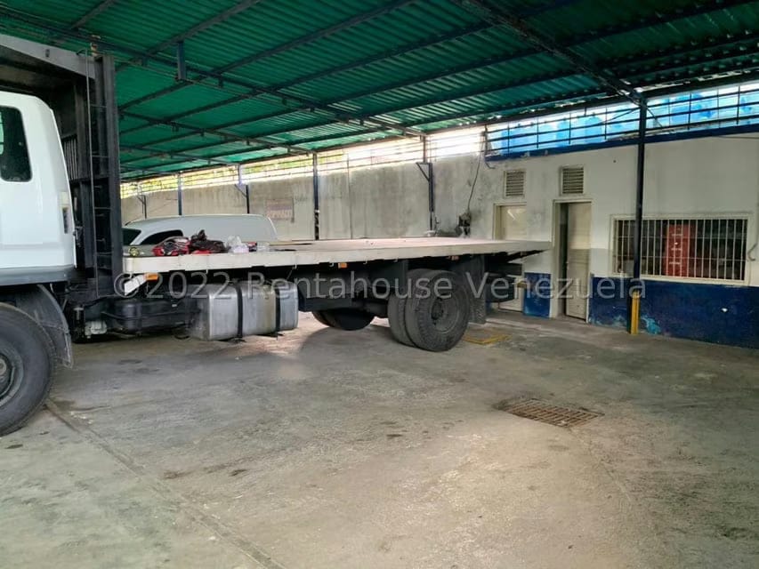 Comercial (Galpon - Deposito) en Venta en Centro, Aragua - 10