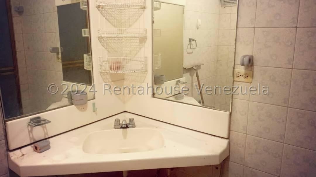 Apartamento (Duplex) en Venta en Parque Central, Distrito Metropolitano - 21