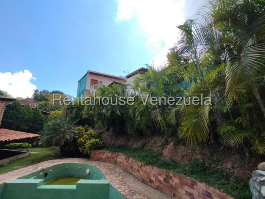 Casa (Duplex) en Venta en Cumbres de Curumo, Distrito Metropolitano - 24