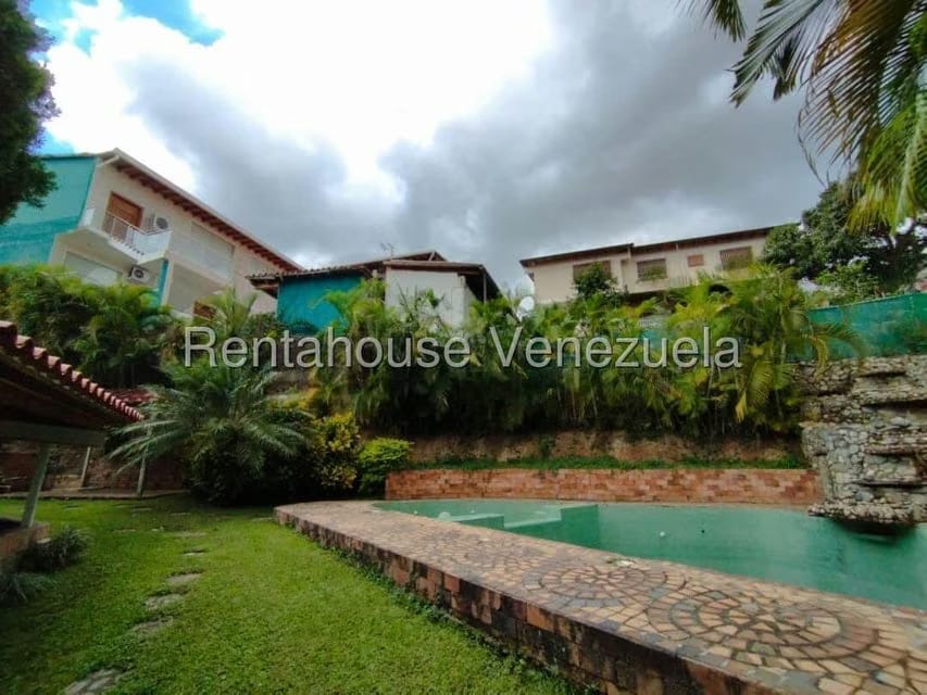 Casa (Duplex) en Venta en Cumbres de Curumo, Distrito Metropolitano - 27