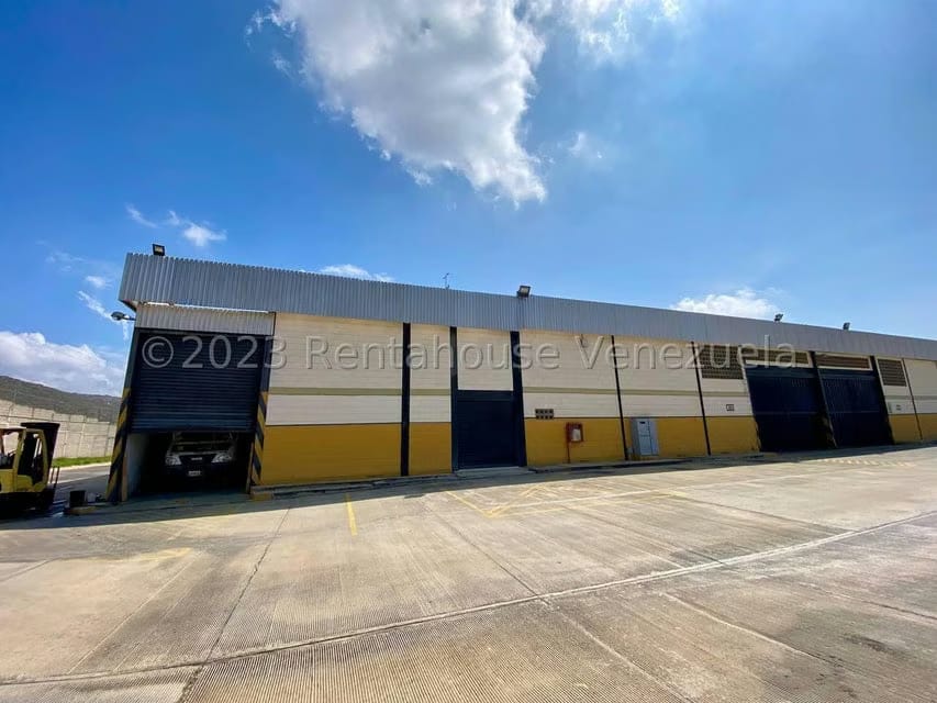 Comercial (Galpon - Deposito) en Alquiler en Zona Industrial 2, Lara - 11