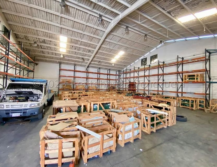 Comercial (Galpon - Deposito) en Alquiler en Zona Industrial 2, Lara - 19