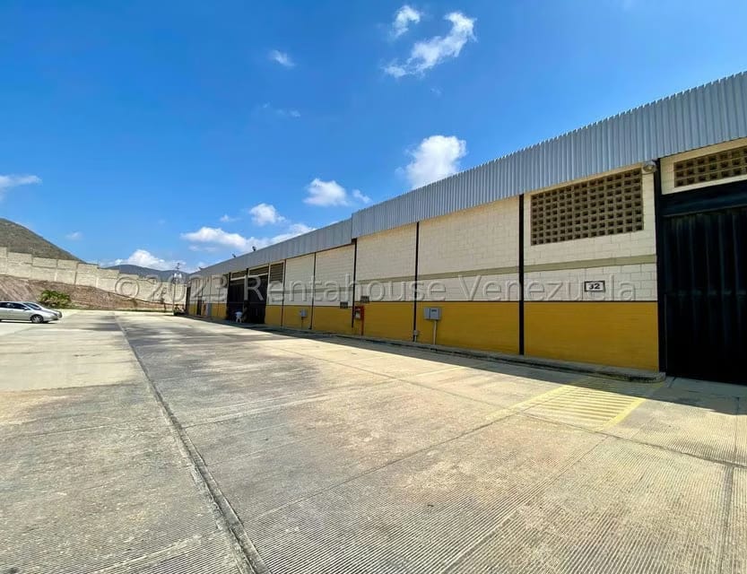 Comercial (Galpon - Deposito) en Alquiler en Zona Industrial 2, Lara - 6
