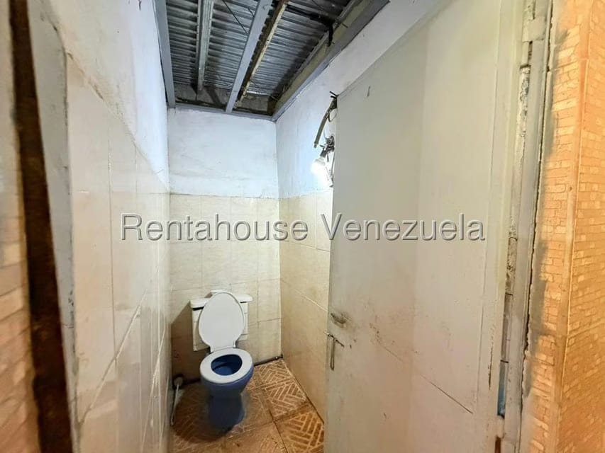 Comercial (Local Comercial) en Venta en Parroquia Tocuyito, Carabobo - 11