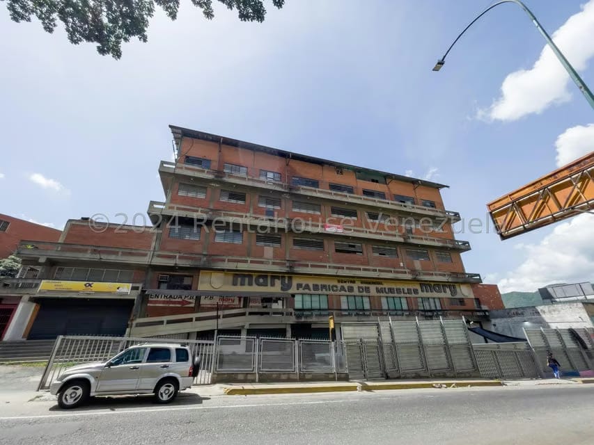 Comercial (Galpon - Deposito) en Alquiler en La Yaguara, Distrito Metropolitano