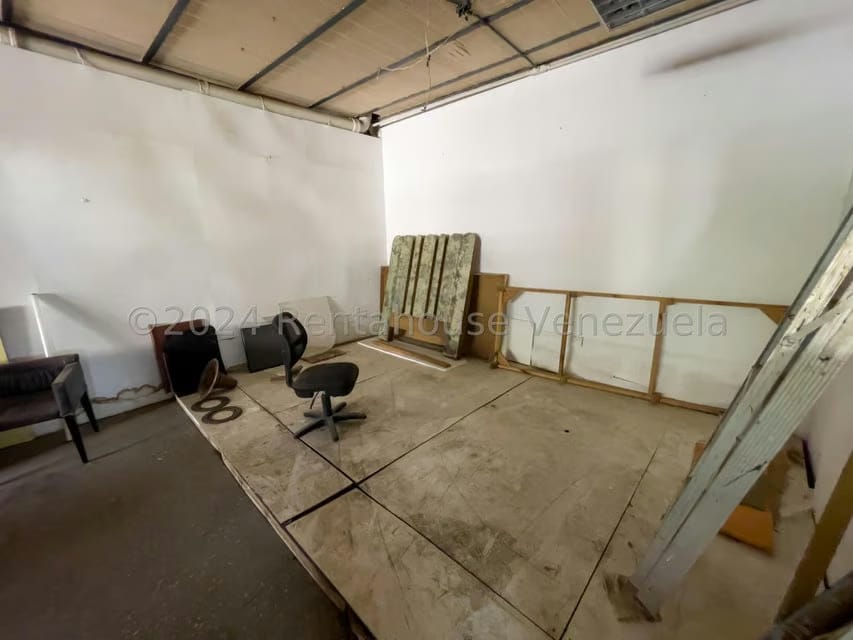 Comercial (Galpon - Deposito) en Alquiler en La Yaguara, Distrito Metropolitano - 11