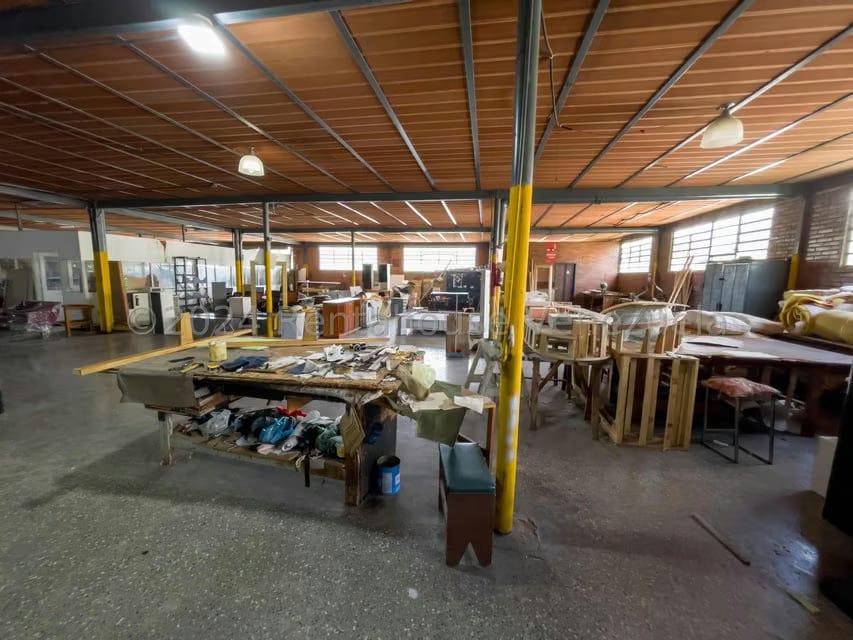 Comercial (Galpon - Deposito) en Alquiler en La Yaguara, Distrito Metropolitano - 3