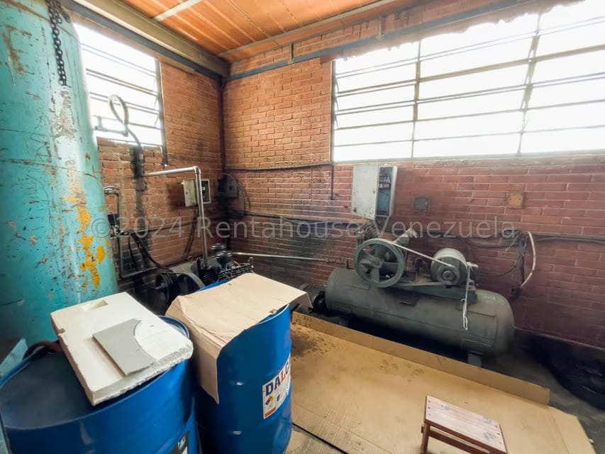 Comercial (Galpon - Deposito) en Alquiler en La Yaguara, Distrito Metropolitano - 6