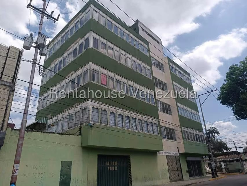 Comercial (Oficina) en Venta en Centro, Lara