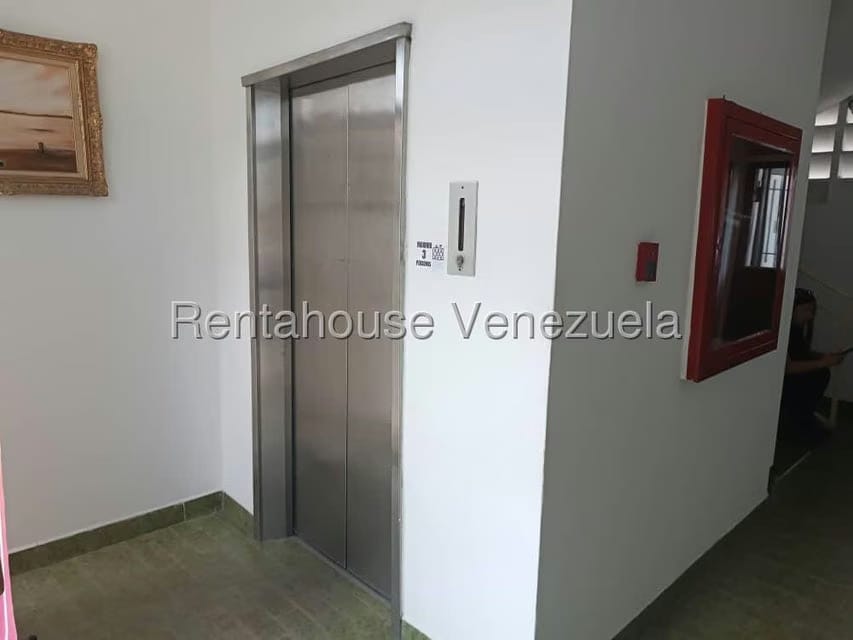Comercial (Oficina) en Venta en Centro, Lara - 2