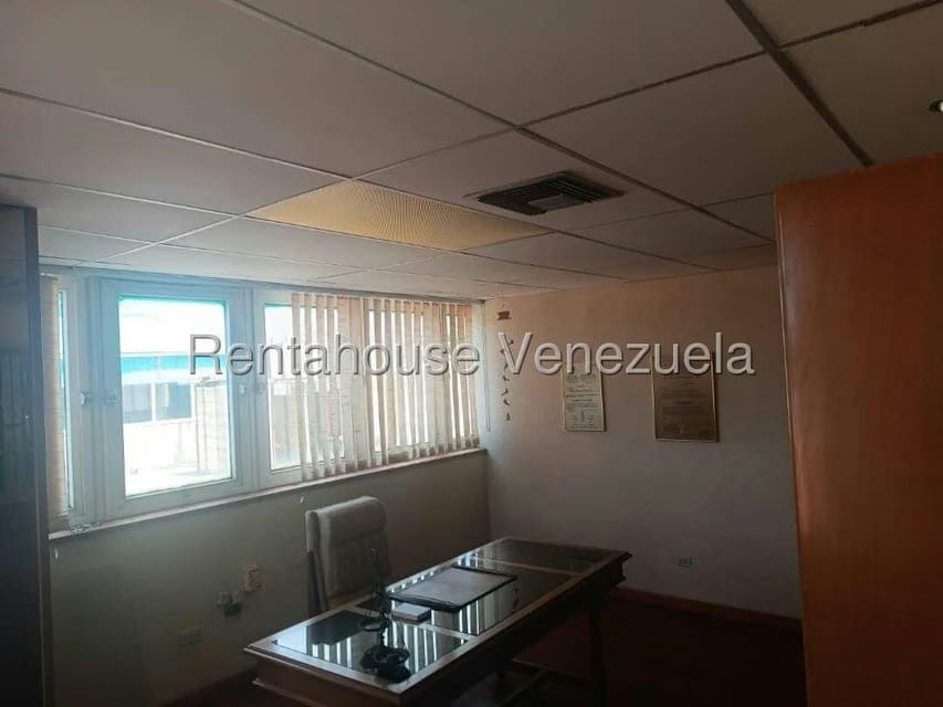 Comercial (Oficina) en Venta en Centro, Lara - 13