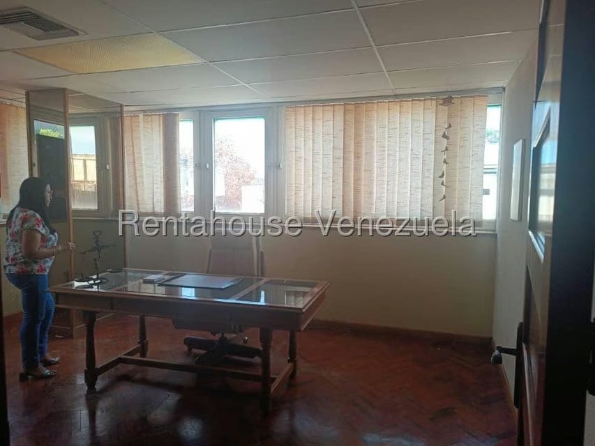 Comercial (Oficina) en Venta en Centro, Lara - 14