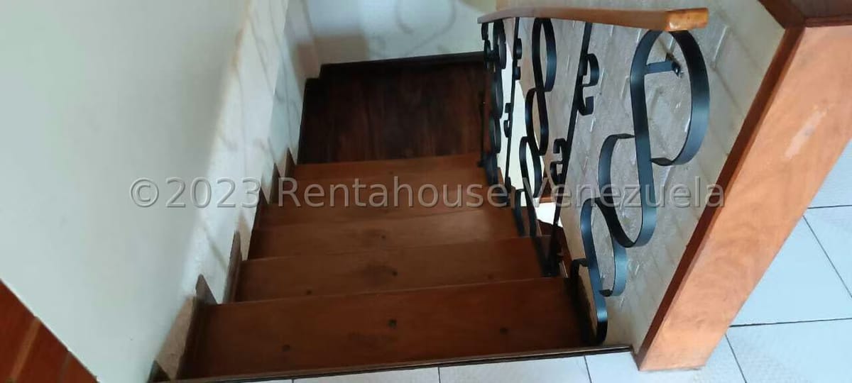 Casa (Multipes Niveles) en Venta en Colinas de San Antonio, Miranda - 26