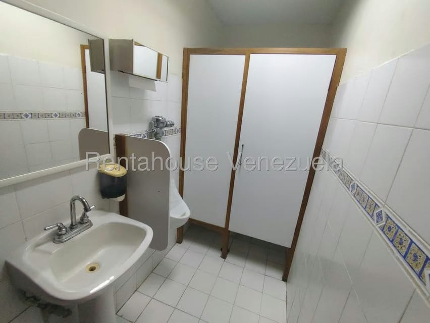 Comercial (Local Comercial) en Alquiler en Tierra Negra, Zulia - 24