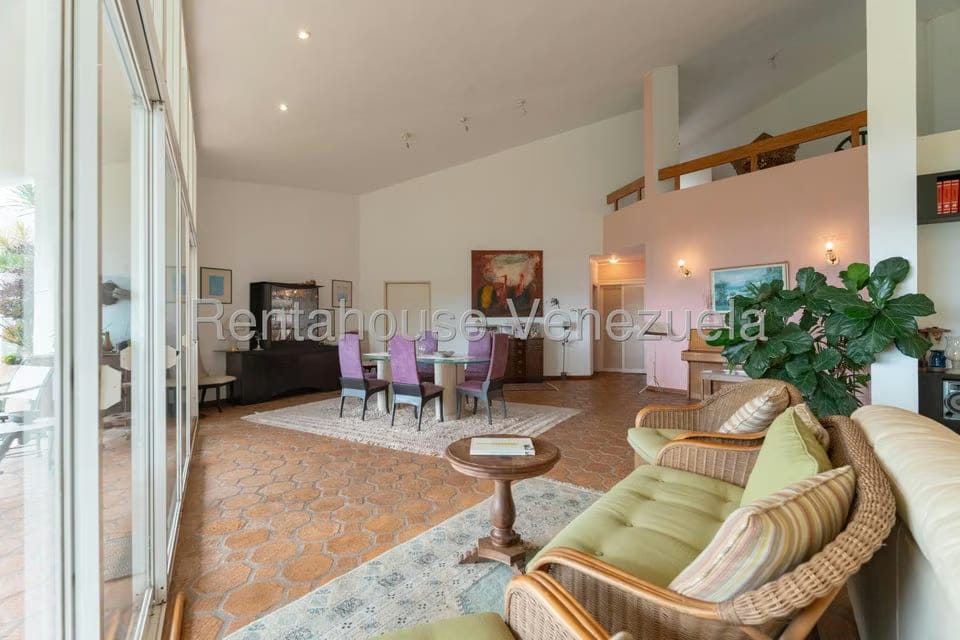 Casa (Multipes Niveles) en Venta en Oripoto, Distrito Metropolitano - 20
