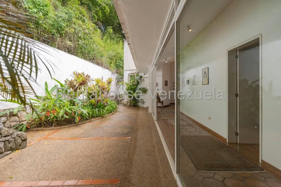 Casa (Multipes Niveles) en Venta en Oripoto, Distrito Metropolitano - 26
