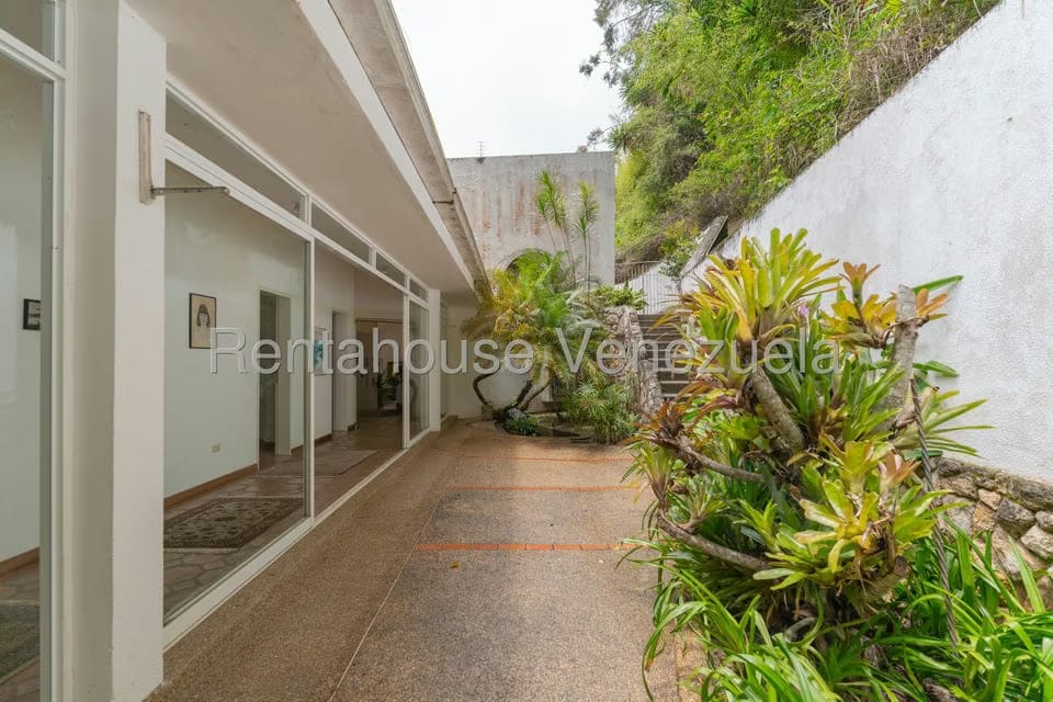 Casa (Multipes Niveles) en Venta en Oripoto, Distrito Metropolitano - 28