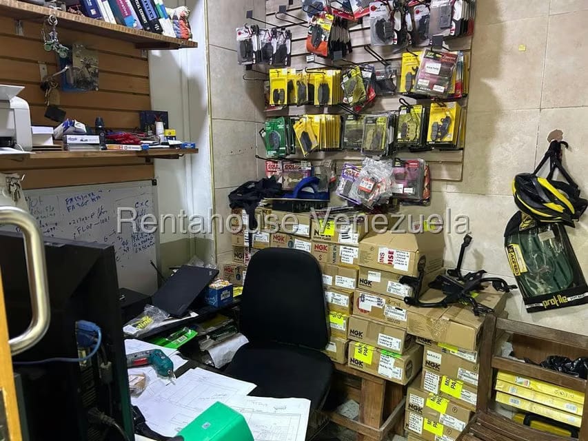 Negocios y Empresas (Automotores) en Venta en Los Dos Caminos, Distrito Metropolitano - 5
