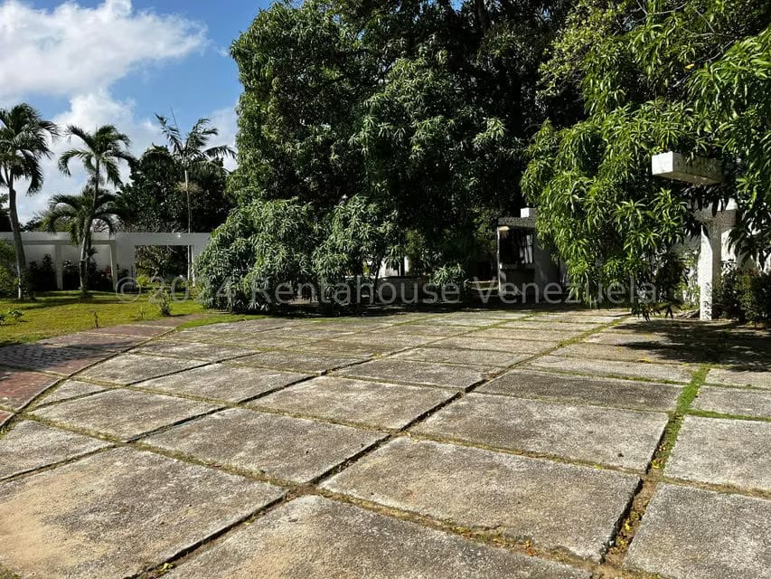 Casa (Casas de Playa) en Venta en Ciudad Balneario Higuerote, Miranda - 2