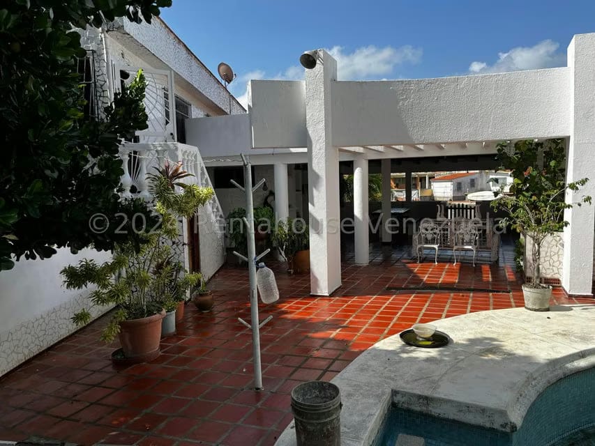 Casa (Casas de Playa) en Venta en Ciudad Balneario Higuerote, Miranda - 12