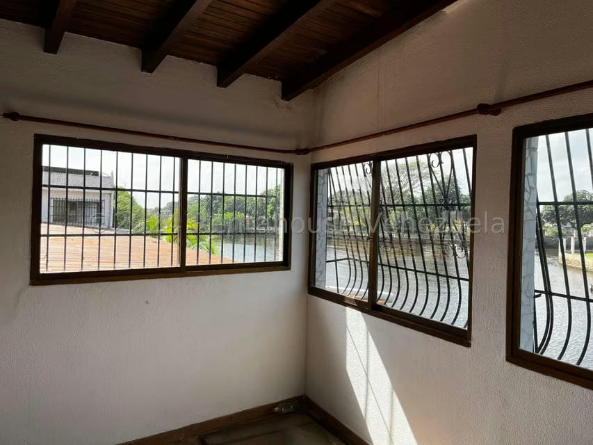Casa (Casas de Playa) en Venta en Ciudad Balneario Higuerote, Miranda - 39