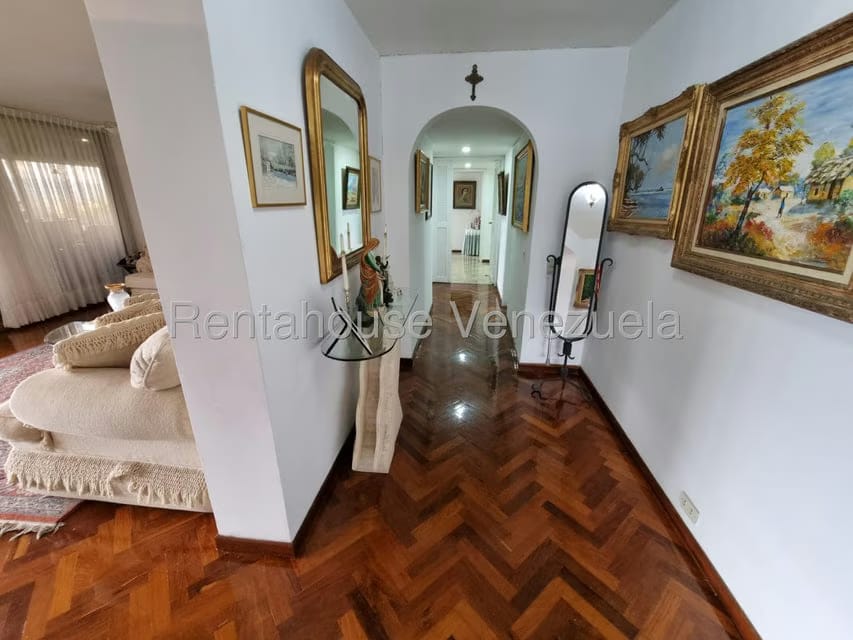 Apartamento (1 Nivel) en Venta en Los Naranjos del Cafetal, Distrito Metropolitano - 23