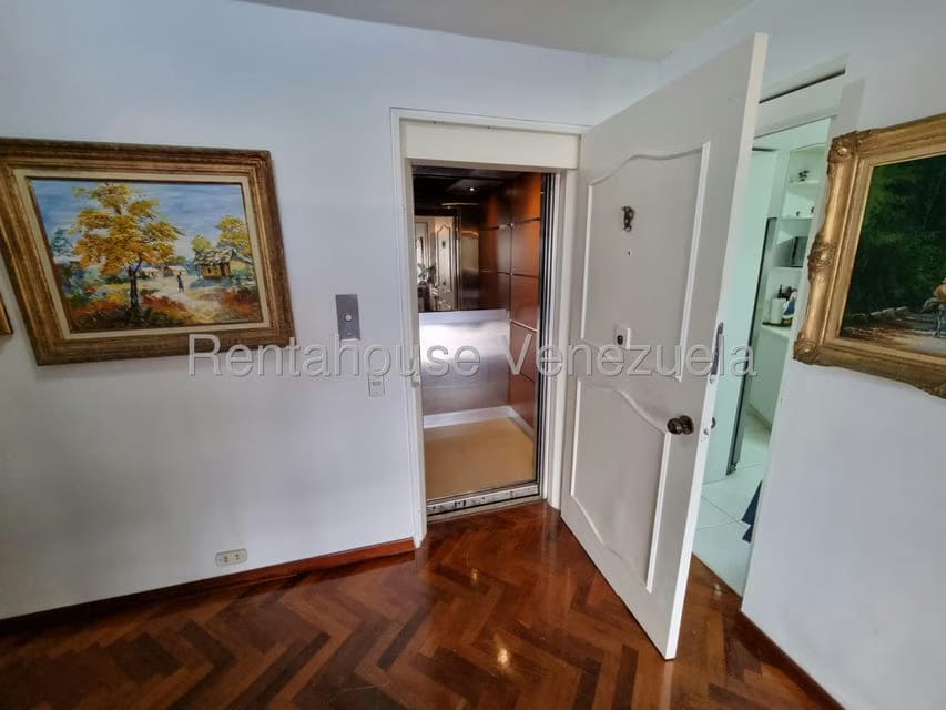 Apartamento (1 Nivel) en Venta en Los Naranjos del Cafetal, Distrito Metropolitano - 4