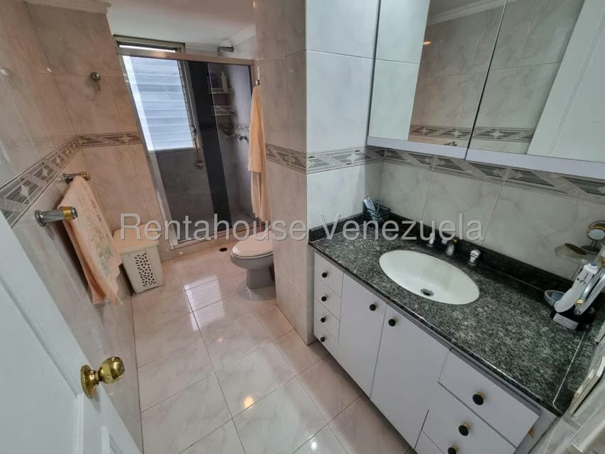 Apartamento (1 Nivel) en Venta en Los Naranjos del Cafetal, Distrito Metropolitano - 33