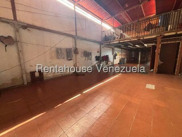 Comercial (Local Comercial) en Venta en Zona Oeste, Lara - 3